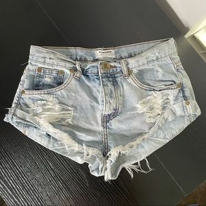 SOLD❤️ One x One Teaspoon Denim Shorts Sz. 25